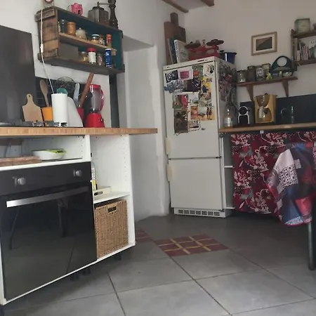 Maison Douce Et Atypique Avec Son Jardin A بيت للعطل تور
