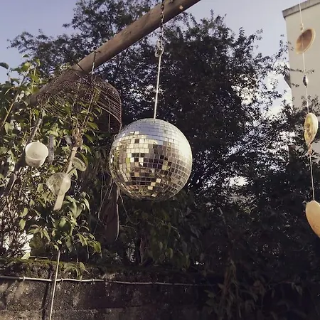 Maison Douce Et Atypique Avec Son Jardin A بيت للعطل تور