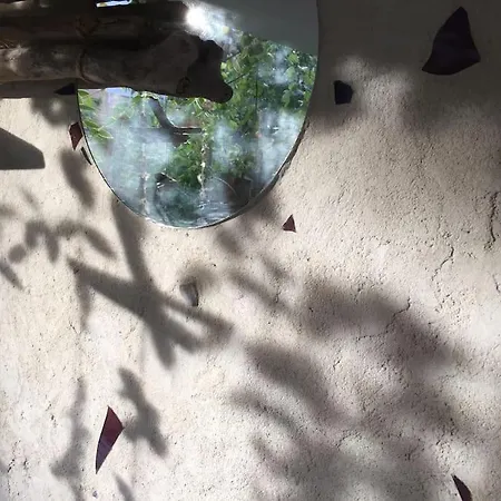 بيت للعطل Maison Douce Et Atypique Avec Son Jardin A *