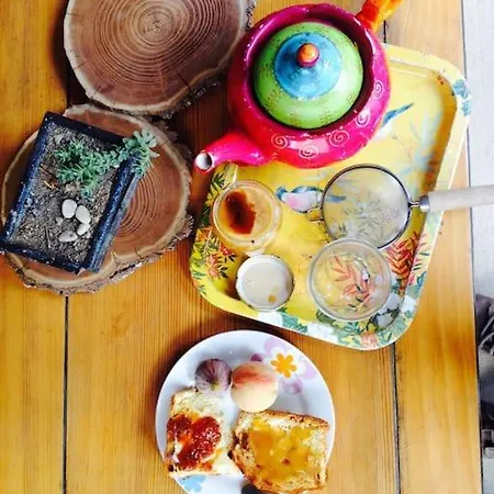 بيت للعطل Maison Douce Et Atypique Avec Son Jardin A